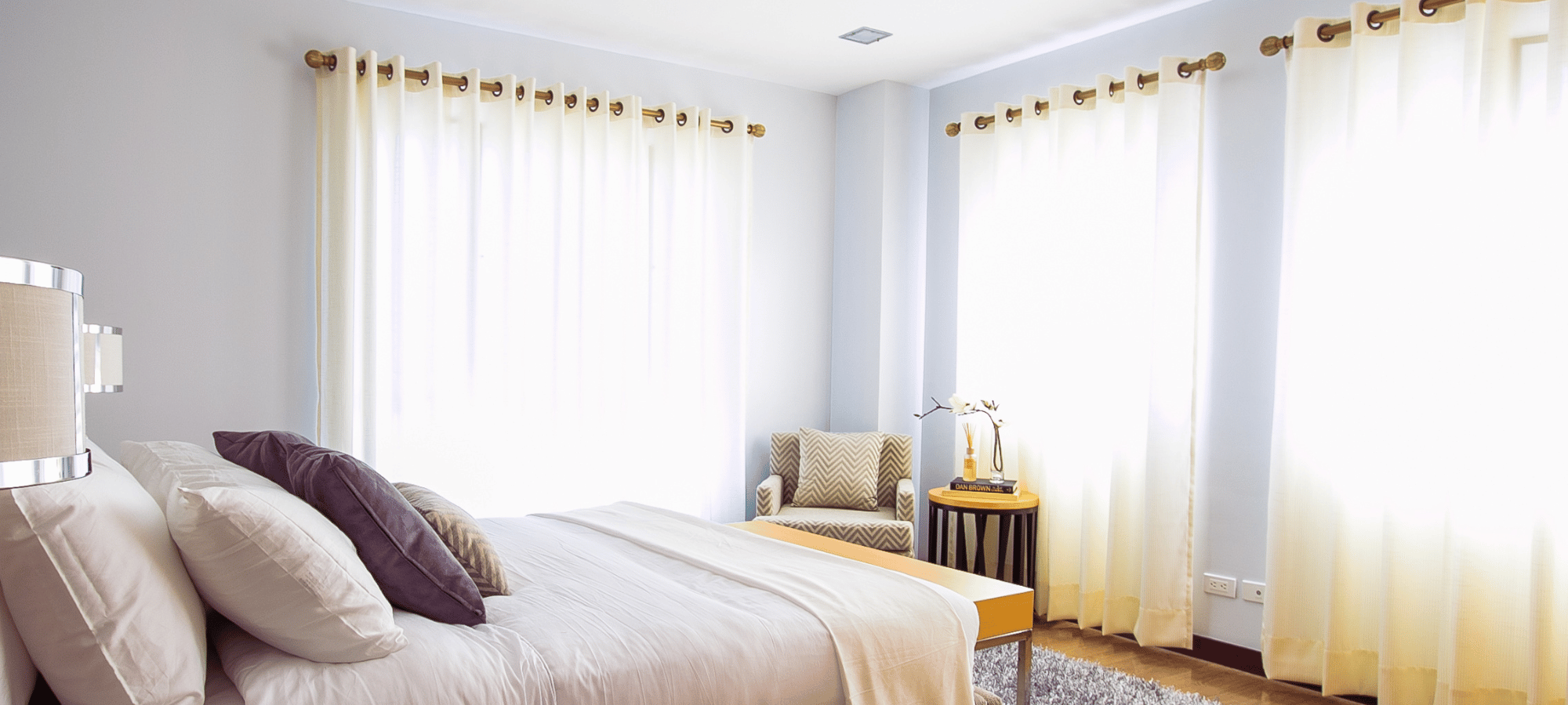 Cum să alegi perdelele și draperiile potrivite în funcție de tipul locuinței?